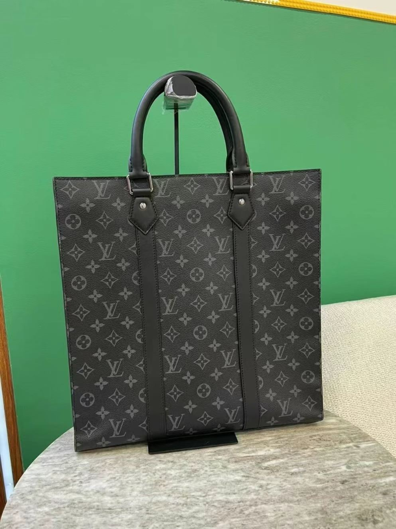 Louis Vuitton Sac Plat Tote – Monogram Eclipse | 95% New | Full Set632280582246411127