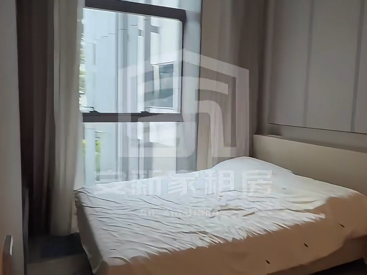 Luxury Duplex Four-Bedroom at Orchard By-The-Park in Singapore63579273961347113