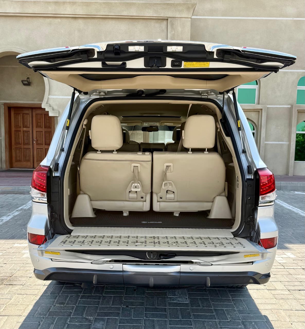 Ajman64264745808387116